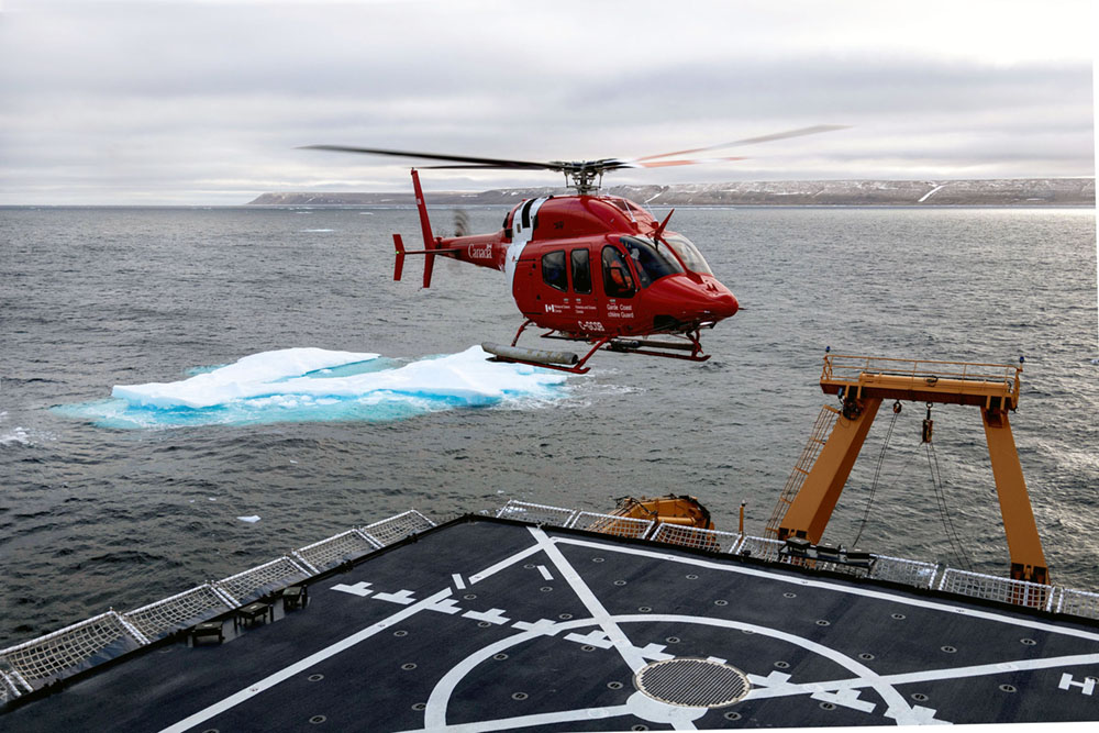 U.S./Canadian Coast Guards Collaborate on Search-and-Rescue Training