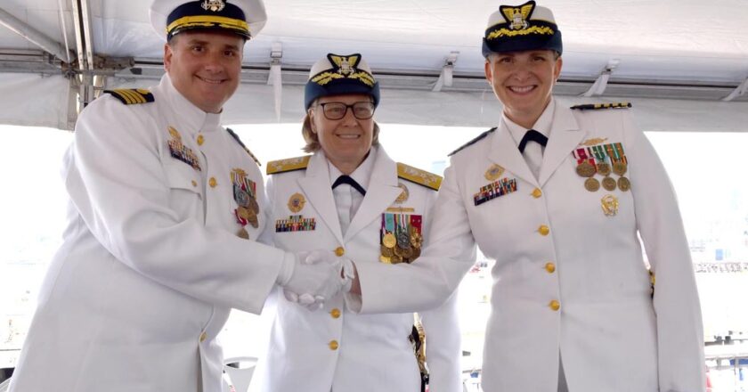 Schallip Returns for Second Command of U.S. Coast Guard Cutter Healy